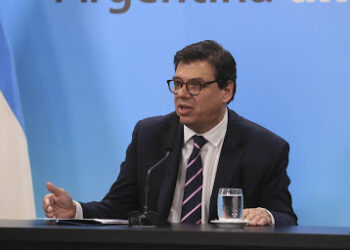 Gremios aeronáuticos vuelven a apuntar sobre Moroni, reclaman “audiencia a la brevedad”