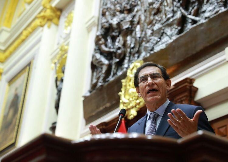 Perú. Tensa situación social y política tras la destitución del presidente Martín Vizcarra