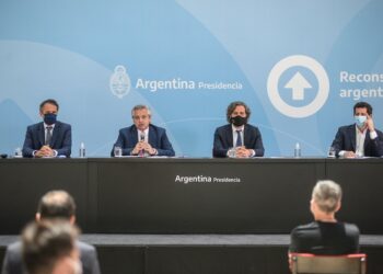 Alberto Fernández: “Estamos reconstruyendo un país que otros destruyeron”