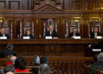 Solo las monarquías tuvieron el poder que hoy tiene la Corte Suprema