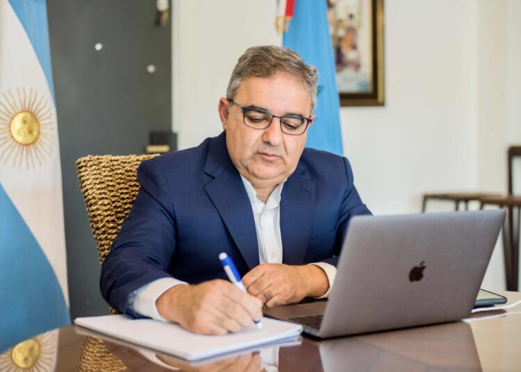 Raúl Jalil: “Hay que volver al sistema en el cual las internas se discuten en el partido político”