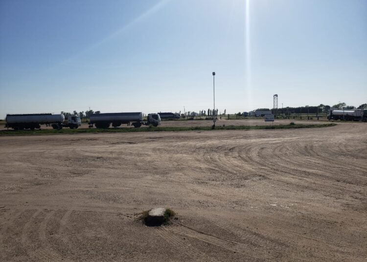 Huelga de Aceiteros. Exigen una urgente recomposición salarial