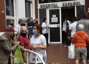 Fernández Pastor: “La clausura del Hospital Español es un acto criminal”