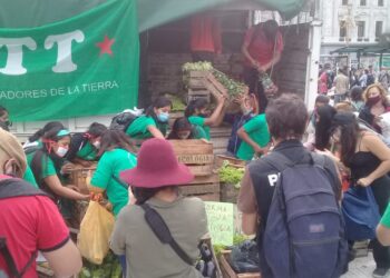 Día Mundial del Agua. Verdurazo por acceso al agua y a la tierra