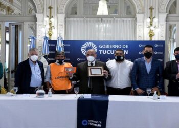 Ladrilleros. Acuerdo para crear un Registro Provincial en Tucumán y cupo para plan de viviendas