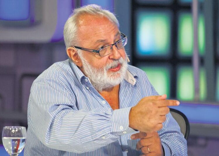 Arias Gibert: “Frente al Poder Judicial, no se puede ladrar y mover la cola a la vez”