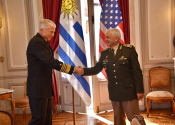 El Jefe del Comando Sur en Uruguay y Argentina