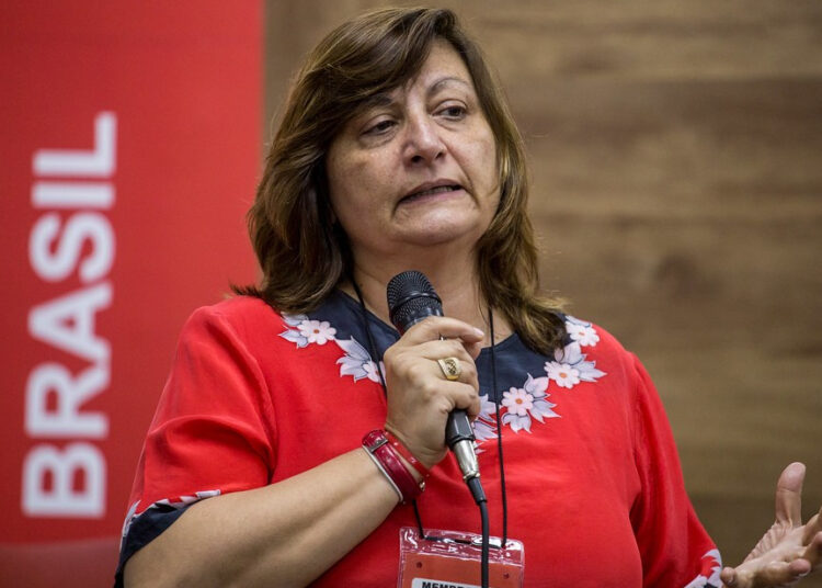 Mónica Valente: “Lula piensa en una alianza amplia para derrotar a Bolsonaro”