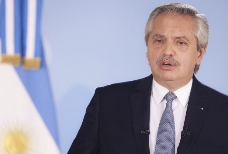 Alberto Fernández: “Es el peor momento de la pandemia”. Cuarentena en zonas críticas por nueve días