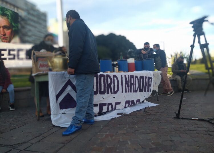 Desayuno Popular en el Obelisco: Reclaman por el abandono a personas en situación de calle en la Ciudad
