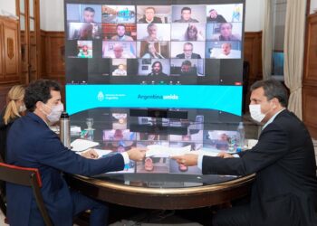 Hay acuerdo para postergar las elecciones. Qué días se votará