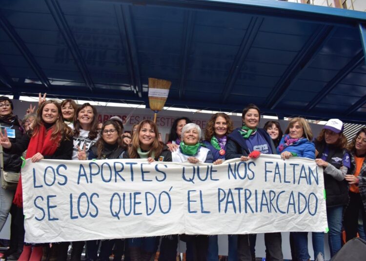 Del “ni una jubilada menos” al aporte previsional por tareas de cuidados