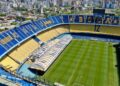 Nuestros estadios: entre dirigentes, jugadores, próceres y algún monarca medieval