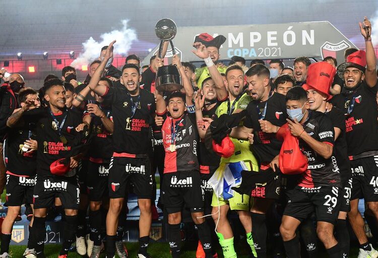 ¡Sabalero! ¡Sabalero! La Santa Fe de Colón