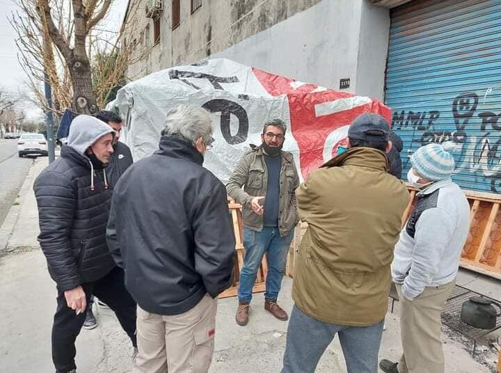 Trabajadores gráficos. Cierre y once despidos en la Encuadernadora Nueva Pompeya