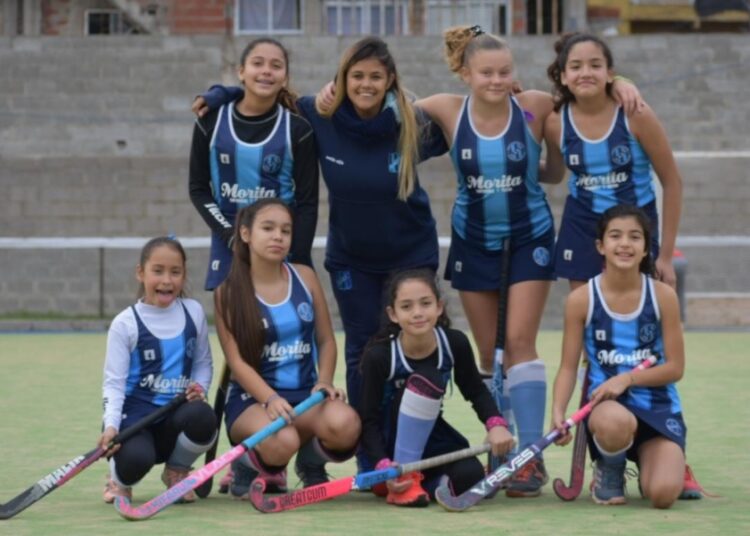 Hockey Femenino: el deporte que se hizo pasión en los barrios