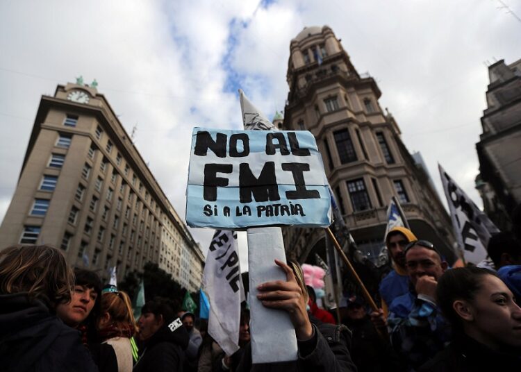 Las movilizaciones contra el FMI “tienen que responder a una estrategia en común”