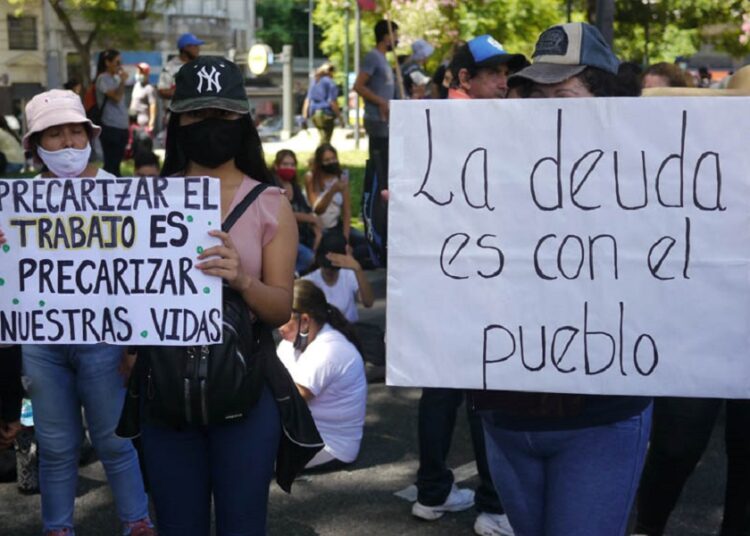 Proponen que los principales fugadores hagan un aporte extraordinario para pagarle al FMI