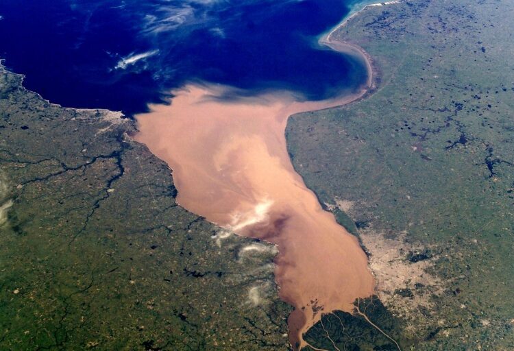 Impulsan actividades por la soberanía del río Paraná y el Canal de Magdalena