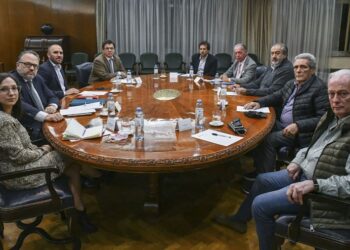 Reunión Gobierno – CGT – UIA. Acuerdo para “coordinar acciones” contra la inflación