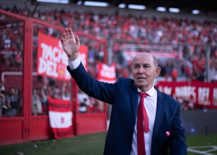 Ricardo Bochini: “Nunca me arrepentí de vestir tan sólo la camiseta de Independiente”