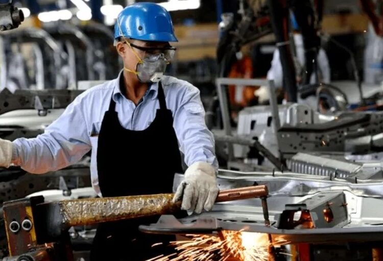 ¿Habrá recuperación salarial? Los reclamos y estrategias de los gremios para las paritarias