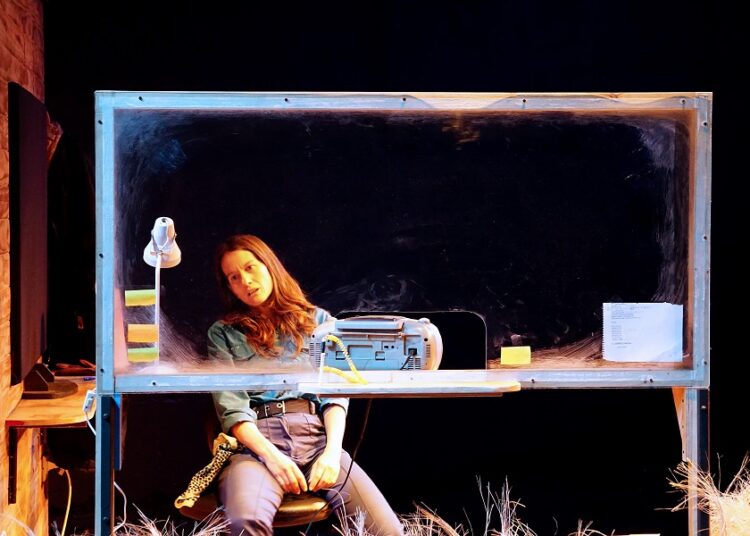 Pacífico: una obra de escritura colectiva y letra corporal