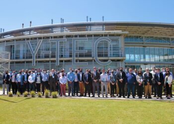 Roberto Salvarezza: “Una empresa de bandera no solo mide el éxito, también construye socialmente”