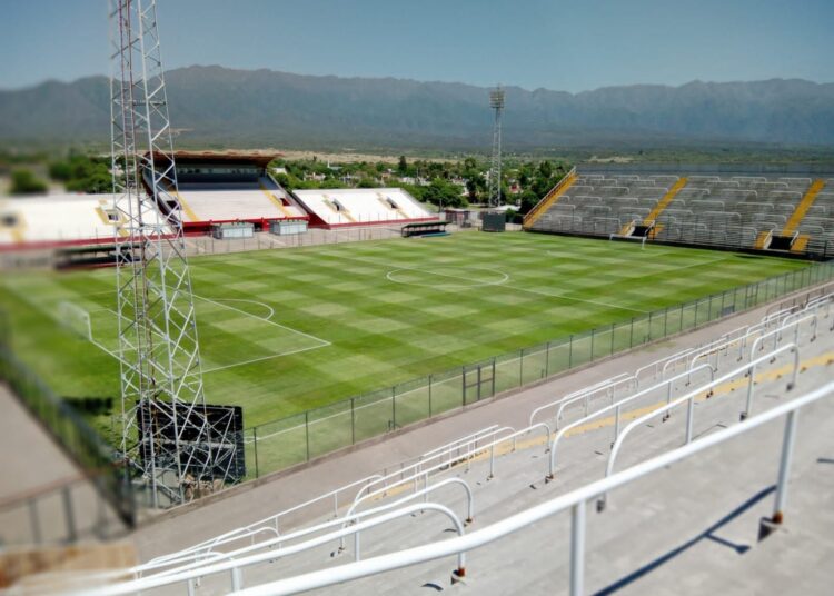 Victor Contreras: “La Rioja vivió una fiesta con Boca, pero existe una deuda con el fútbol local”