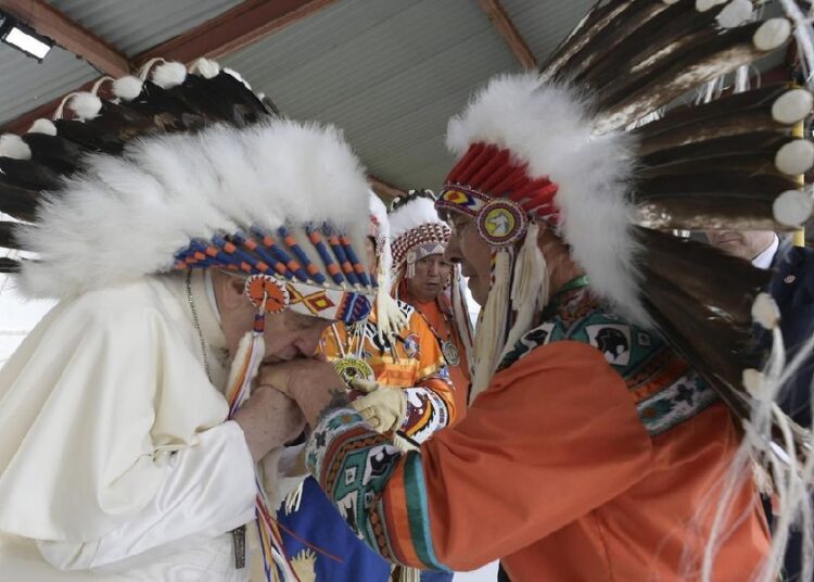 Canadá. Francisco pidió perdón en nombre de la Iglesia por el “genocidio cultural” de pueblos originarios