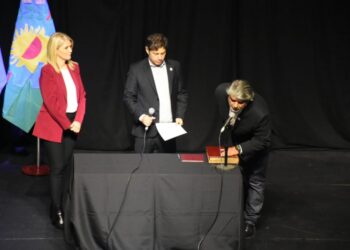 Walter Correa juró como ministro de Trabajo con el respaldo del mundo sindical