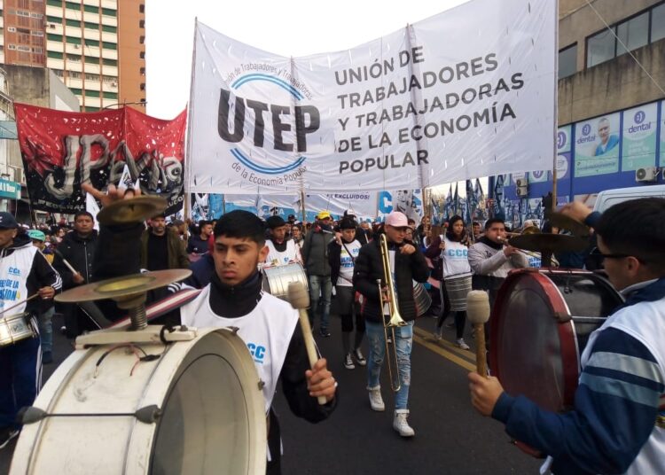 Santa política