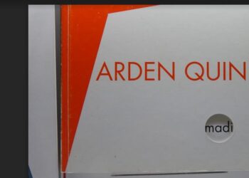 Carmelo Arden Quin en el Museo Nacional de Bellas Artes y la mirada de Tencha De Sagastizabal