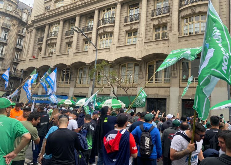 Paritaria de Camioneros. Sin acuerdo, desde el gremio advierten por medidas de fuerza