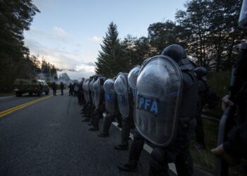 Villa Mascardi. “Molesta la supuesta usurpación mapuche pero no la de magnates extranjeros”