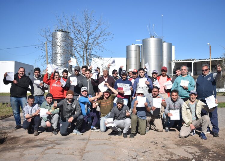 Lácteos Vidal. Continúa el conflicto, las posibles medidas, las respuestas que tardan en llegar