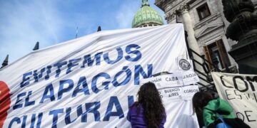 Comenzó la “Marcha Federal de las Culturas” por la continuidad de las asignaciones específicas