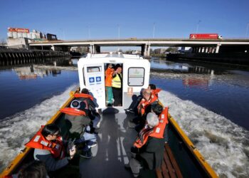 Convocan a la audiencia pública por la navegabilidad del Riachuelo