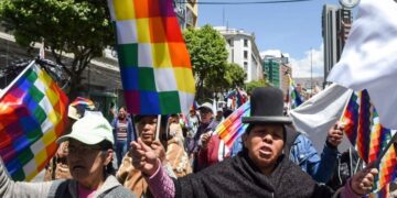 Bolivia. Arce renueva la cúpula militar ante la amenaza de un golpe de estado
