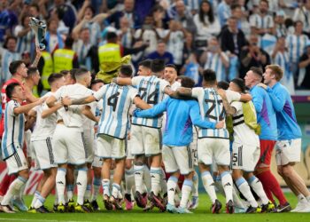 ¡Argentina semifinalista! | Lo pudo haber ganado con comodidad, sufrió y fue efectivo en los penales
