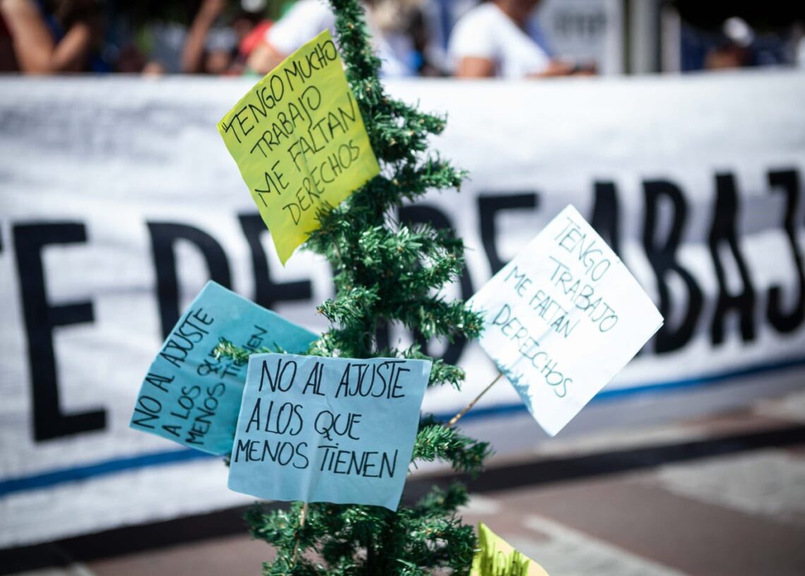 La economía popular rechazó el bono de 13.500 pesos