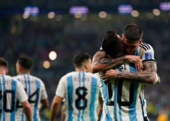 Argentina venció a Australia con amplitud en el desarrollo, pero sufriendo hasta el final