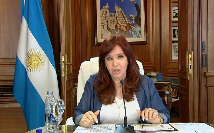 Cristina Kirchner tras el fallo: “Un estado paralelo y una mafia son los que me condenan”
