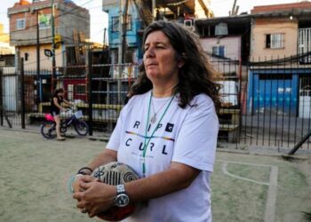 Mónica Santino: “Estamos con Diego porque abandonó privilegios”