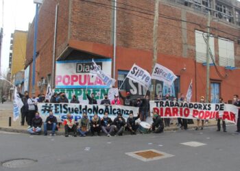 Otra vez Diario Popular. Trabajadores denuncian despidos y atraso en los salarios