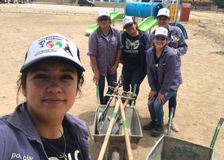 Mujeres de Moreno formaron una cooperativa de construcción