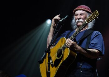 A los 81 años falleció David Crosby, una de las leyendas fundadoras del folk rock