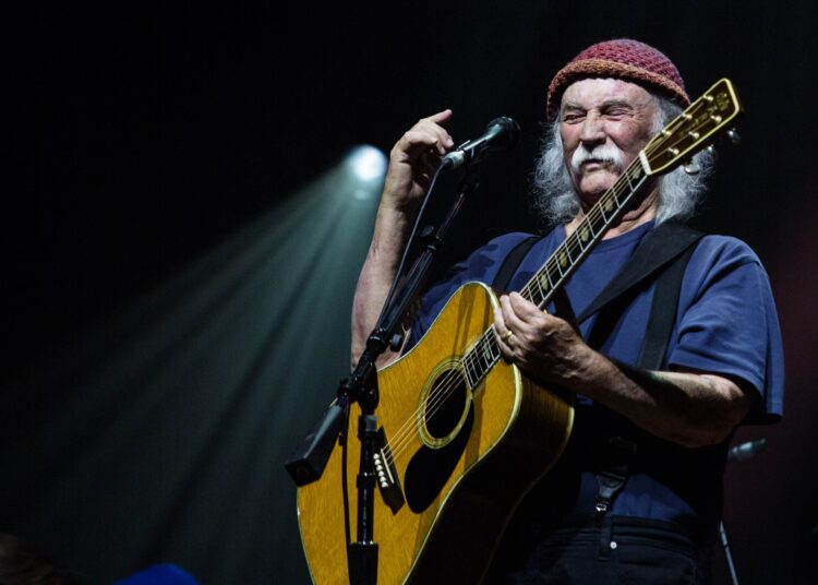 A los 81 años falleció David Crosby, una de las leyendas fundadoras del folk rock