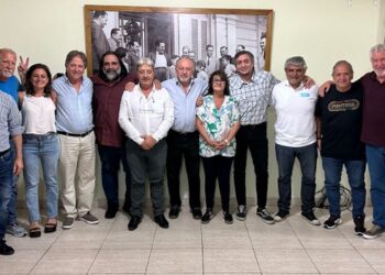 Dirigentes gremiales se reunieron con Máximo Kirchner: Vuelve el reclamo por una suma fija, Cristina 2023