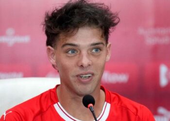 Apiladas Deportivas: la profundamente política colecta en Independiente